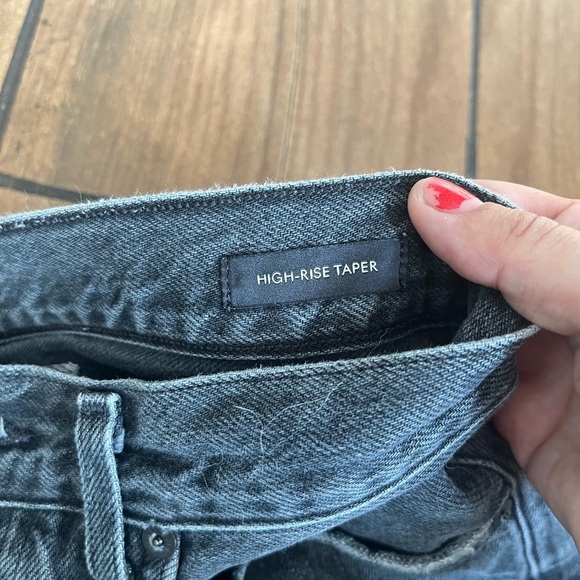 Aritzia Talula X Agolde High Rise Taper Jeans with Raw Step Hem~ Washed Black 26 - Picture 5 of 7